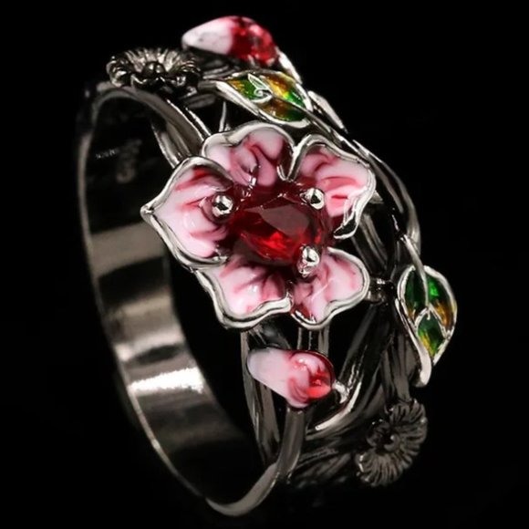 Jewelry - Gorgeous 925 sterling silver flower ring in black gold - size 7.5 or 9.5 - New